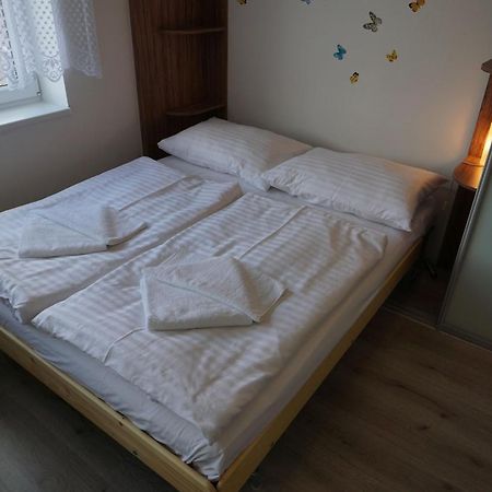 Apartman Mokra Luka 02 Trebonアパートメント エクステリア 写真